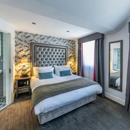 The Eaton Townhouse Hotel